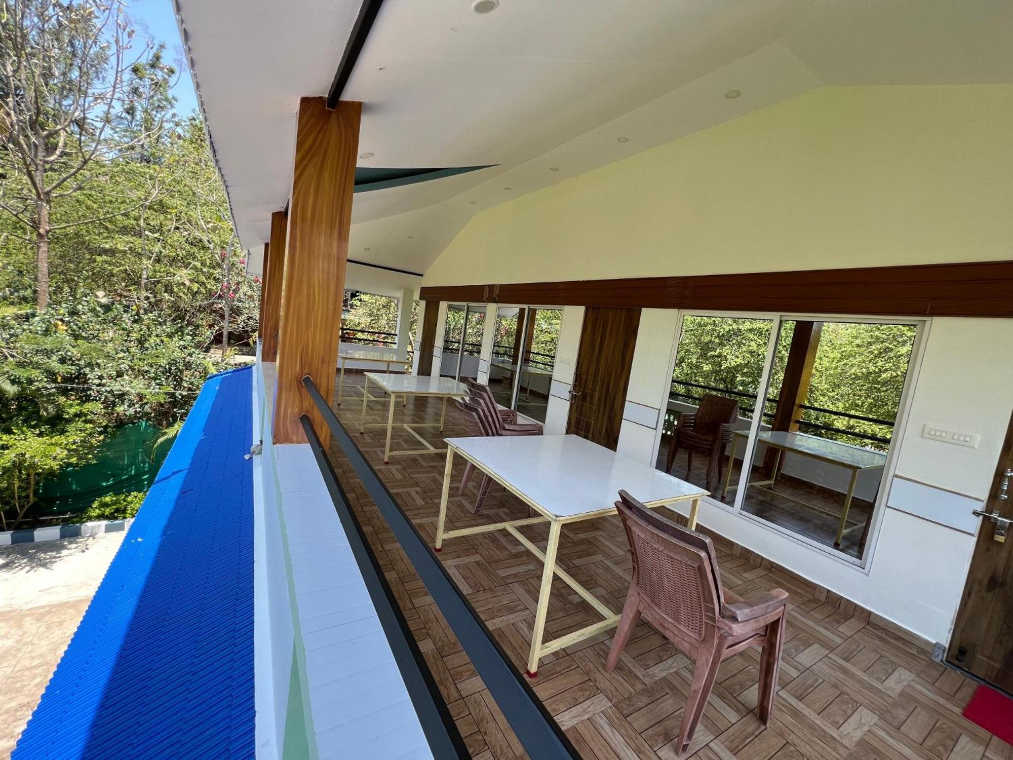 The Midway Jungle Resort Masinagudi Exterior foto