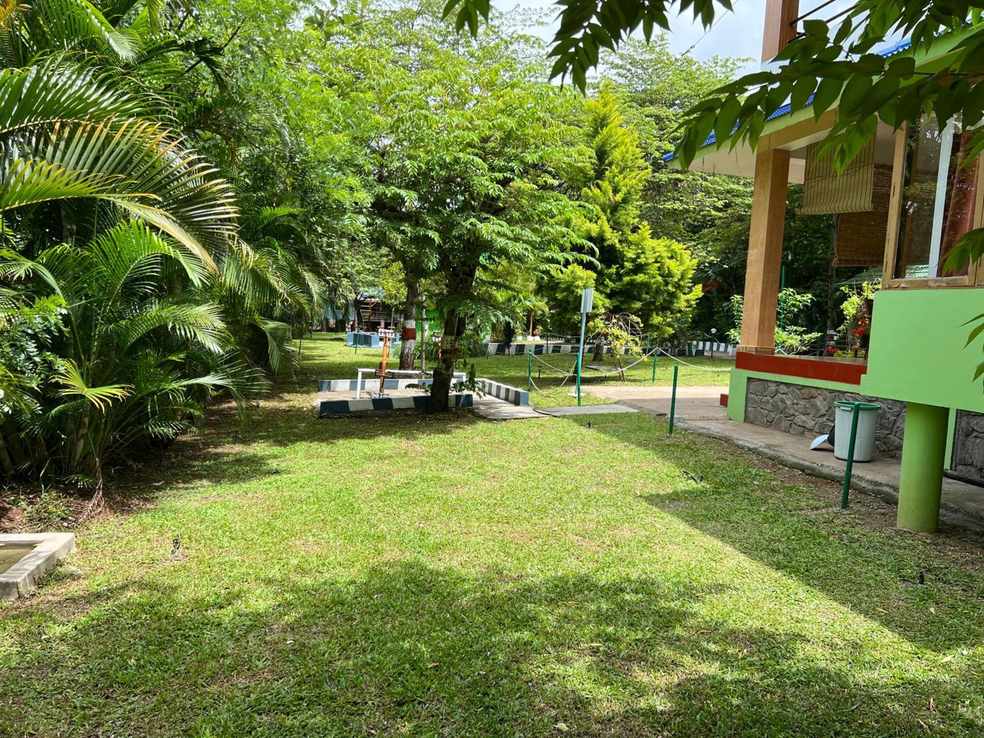 The Midway Jungle Resort Masinagudi Exterior foto