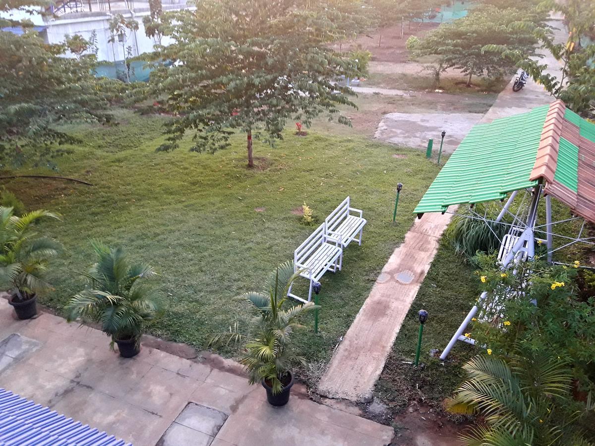 The Midway Jungle Resort Masinagudi Exterior foto